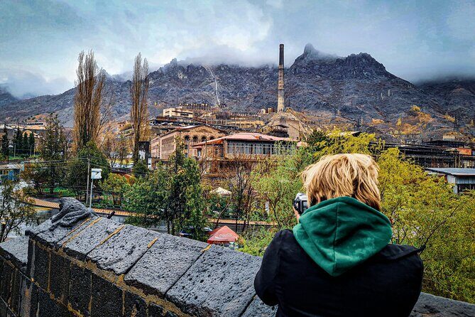 1 Day Private Armenia: UNESCO, Soviet & Curated Family Lunch - Khachkars and the Amenaprkich Cross: What to Look For at Haghpat