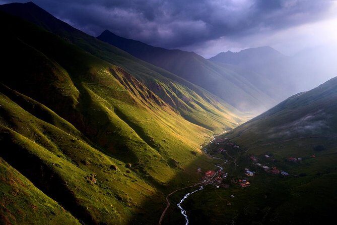 3-Day Hiking Group Tour in Kazbegi - Guides Matter: Dito, Nugo, Dimitri, and Why It Changes the Hike