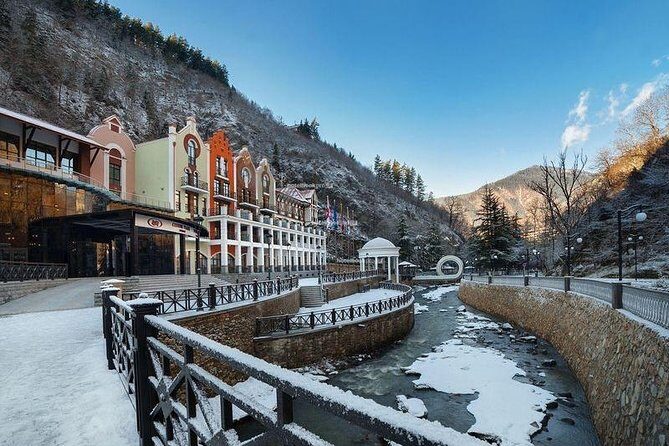 Bakuriani ski resort and the legendary Borjomi (Group Tour) - Borjomi time again: a short final walk and mineral-water payoff