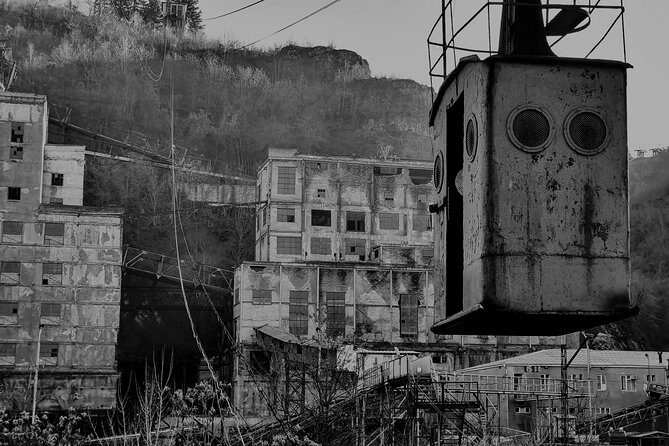 Chiatura. Soviet Past in the present. + Katskhi pillar - Mgvimevi Monastery: Stone carvings, frescoes, and a route with steps and a tunnel