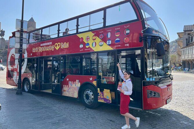 City tour Tbilisi on red bus - Headsets, audio in many languages, and why that changes everything