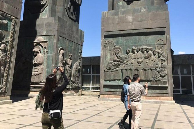 Concrete Giants Tour - How the guide ties Soviet design to today’s Georgia