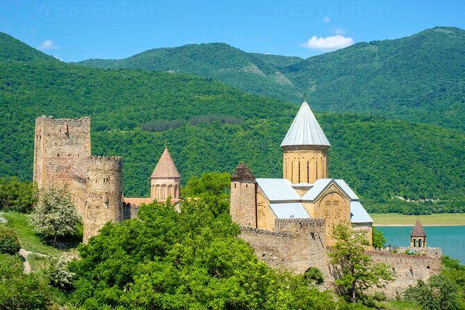 Day trip in Kazbegi - Should you book this Kazbegi day trip?