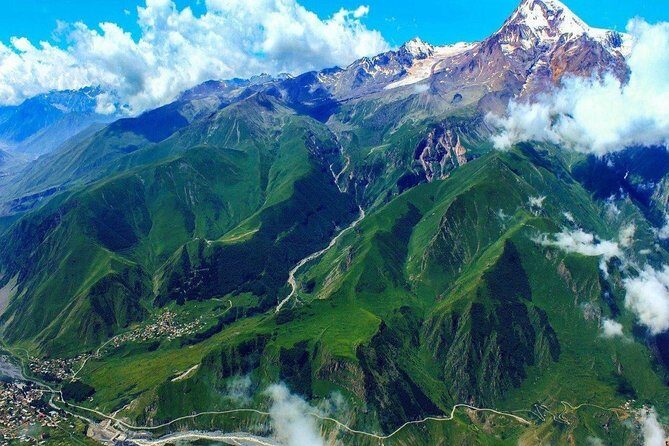 Day Trip to Gudauri and Kazbegi Including 4WD - Zhinvali Reservoir Photos and Ananuri’s Fortress-Ensemble