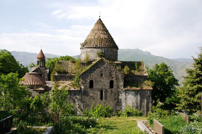 Discover Armenia: Tbilisi-Haghpat-Dilijan-Sevan-Yerevan-Tbilisi - Yerevan’s Main Icons in Order: Mother Armenia, Cascade, Republic Square