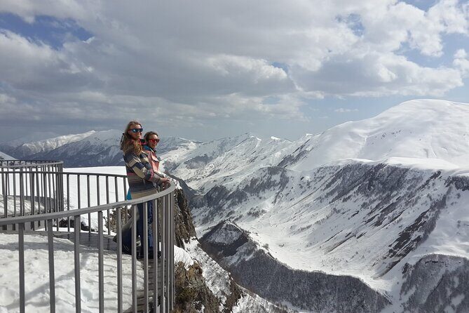 From Tbilisi Daytrip Kazbegi Gudauri & Zhinvali Guided Group Tour - Stop 1: Zhinvali Dam for Turquoise-Water Breaks
