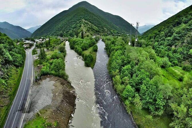 From Tbilisi: Kazbegi Day Tour, Gergeti Trinity, Ananuri &Gudauri - Ananuri Fortress: A Stronghold You Can Actually Walk Around