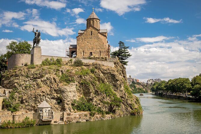 Georgia in 7 Days: A Haven for Nature and Sea Lovers - Day 6 Batumi: old city architecture plus a cable car ride and optional water thrills