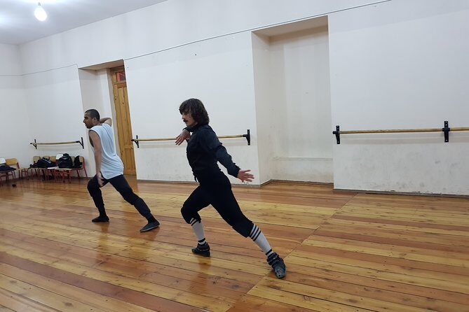 Georgian Dance Class in Tbilisi, Georgia - Learning your first Georgian dance style (the part that makes you feel confident)