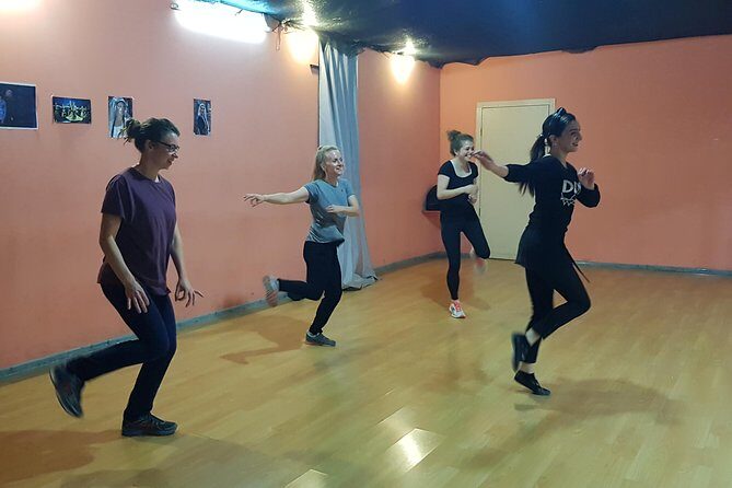 Georgian Dance Class in Tbilisi, Georgia - Inside the session: how the workshop usually flows
