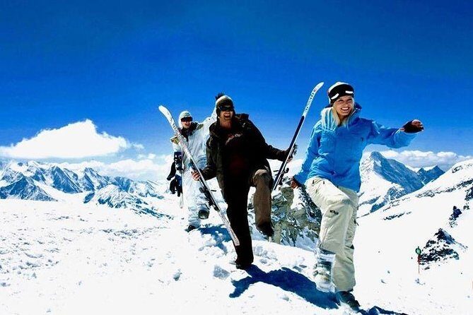 Gudauri ski tour (Group Tour) - What to bring: make the winter day actually pleasant
