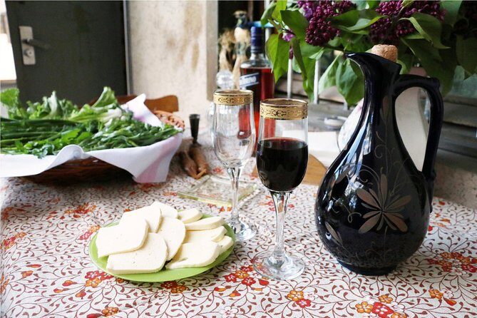 Join a Local for a Market Tour, Cooking Class and Meal in her Tbilisi Home - Price and value: what $189 includes (and why it can be fair)