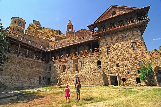 Kakheti Gems: Rainbow Mountains, Gareji & Signagi Private Tour - The Pickup-to-Wine Flow: How the day is timed