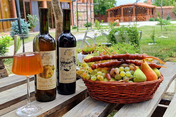 Kakheti - Small wineries and family-cooked lunch • Private tour - Badiauri clay-oven bread and the cheese-and-bread break
