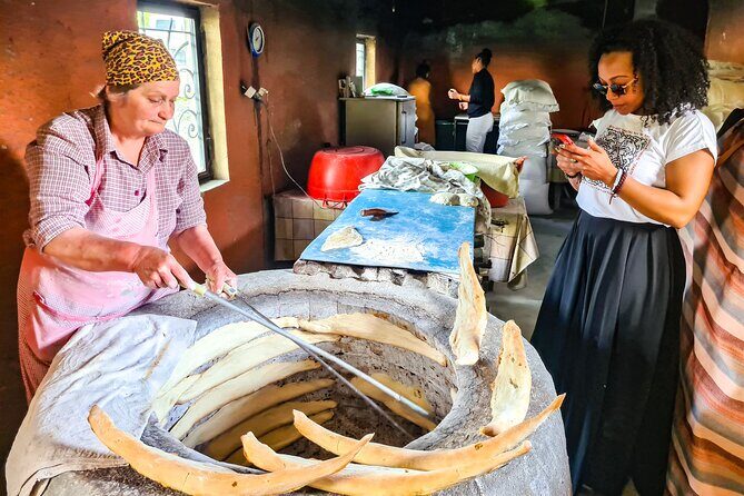 Kakheti Wine Tour for beginners - 3 wineries - Stop 1: Kakhetian Traditional Winemaking and the jar-in-the-ground lesson