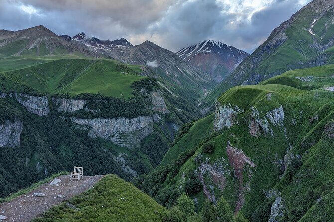 Kazbegi full day private tour + LUNCH - Lunch included: when food is part of the plan