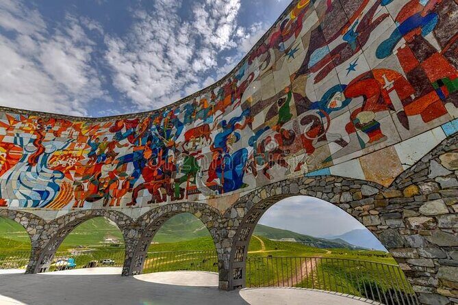Kazbegi Full-Day Private Tour with Scenic Stops from Tbilisi - The Russia–Georgia Friendship Monument: A Soviet-Era Marker in the Mountains