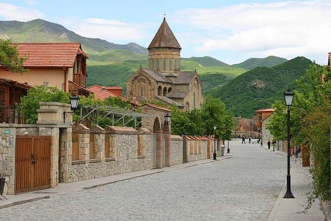Mtskheta, Ananuri, Gudauri and Kazbegi Full Day Tour from Tbilisi - Stop 1: Svetitskhoveli Cathedral in Mtskheta