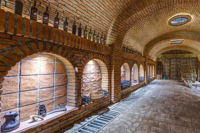 Private 3-Day Tours & Transfers from Tbilisi to Top Georgia Spots - Rustaveli Avenue and Freedom Square: The Classic Central Stroll