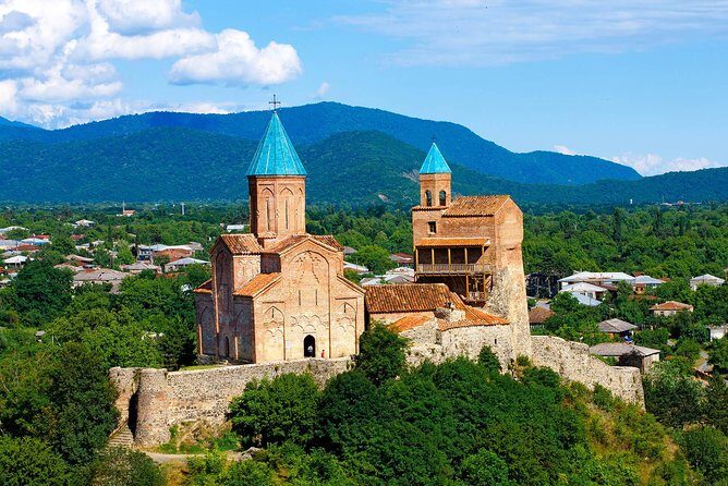 Private 4 days Food & Wine and Sightseeing tour to Kakheti, Kazbegi, Mtskheta. - Food Moments That Go Beyond Eating