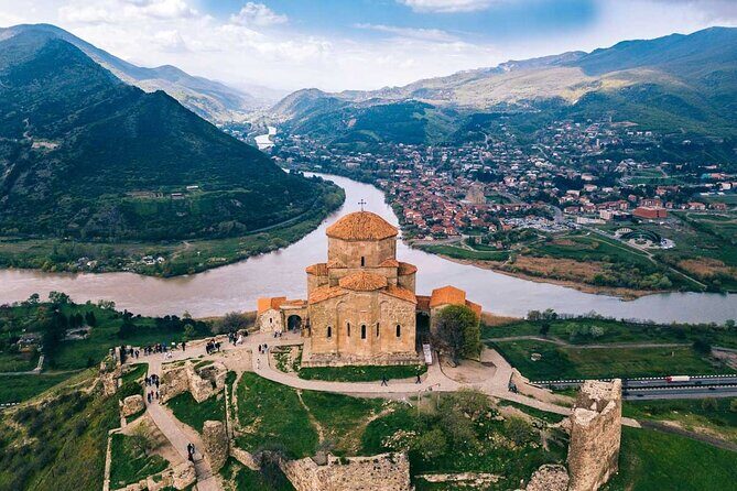 Private 7-Day Tours & Transfers from Tbilisi to Top Georgia Spots - Day 7 Kutaisi monuments and back to Tbilisi: Bagrati and Gelati