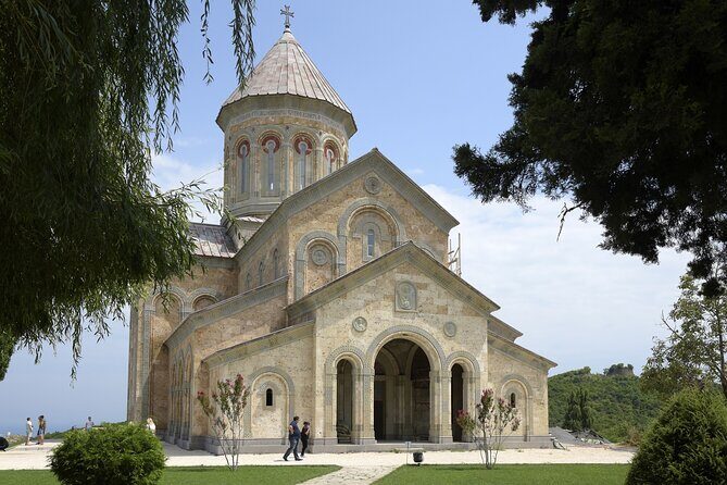 Private Kakheti Tour organic Wine Tasting with Lunch - Sighnaghi Great Wall: the walk with the big views