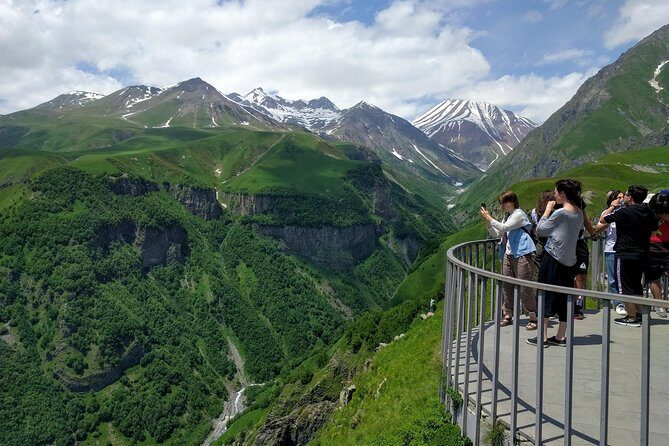 Private Kazbegi Tour: Gergeti, Ananuri & Scenic Views - Stop 4: Gudauri Ski Resort for panorama air and viewpoints