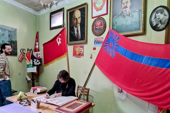 Soviet Tbilisi Tour - Off the beaten path - Stop 2: Chronicles of Georgia and the Unfinished “Stonehenge” View