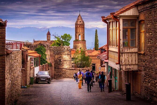Taste of Kakheti: Wine Tour Bread Baking & Churchkhela Workshop - Badiauri bread baking: warm start, hands-on learning