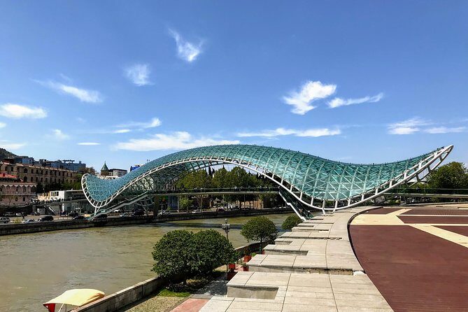 Tbilisi Explorer: Essential Walking Tour for First-Timers - Anchiskhati Basilica and Sioni Cathedral: Two Churches, One Big Context