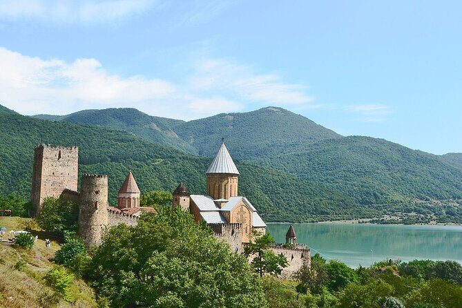 Tbilisi to Kazbegi, Gudauri, and Ananuri Day Tour - Key Highlights You’ll Actually Care About