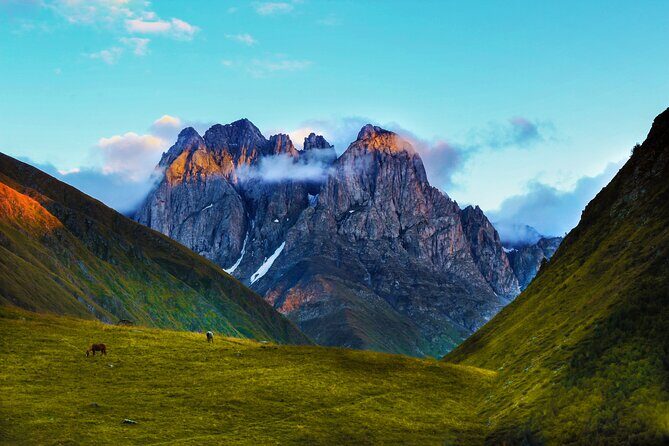 Tbilisi to Kazbegi, Gudauri, and Ananuri Day Tour - Stop 3: Pasanauri for a Mountain Village Break