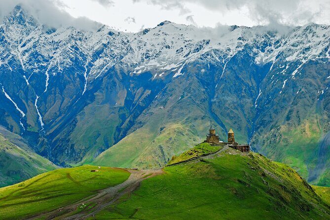 Tbilisi to Kazbegi, Gudauri, and Ananuri Day Tour - Stop 5: Gudauri Viewpoint for the Big Photo Window