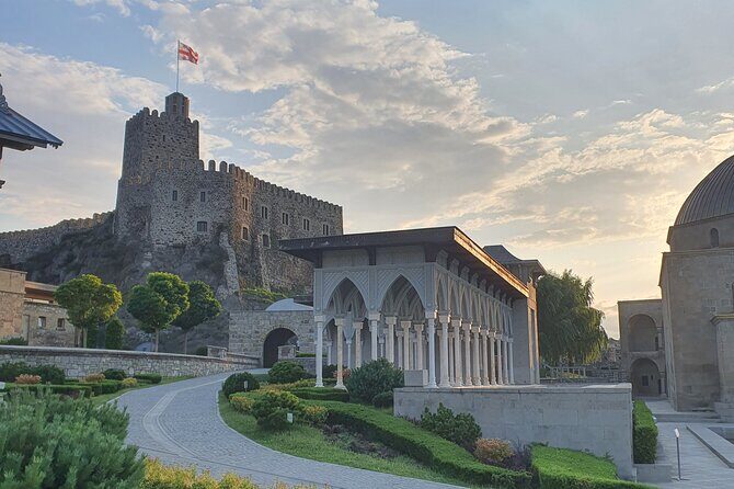 Vardzia. Lake Paravani, Khertvisi & Lomisa castle, Rabati - Paravani Lake: A quick high-altitude pause