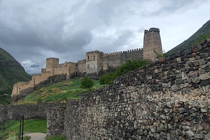 Vardzia. Lake Paravani, Khertvisi & Lomisa castle, Rabati - Atskuri Qvevri Beer Maker: clay-vessel brewing plus Georgian food