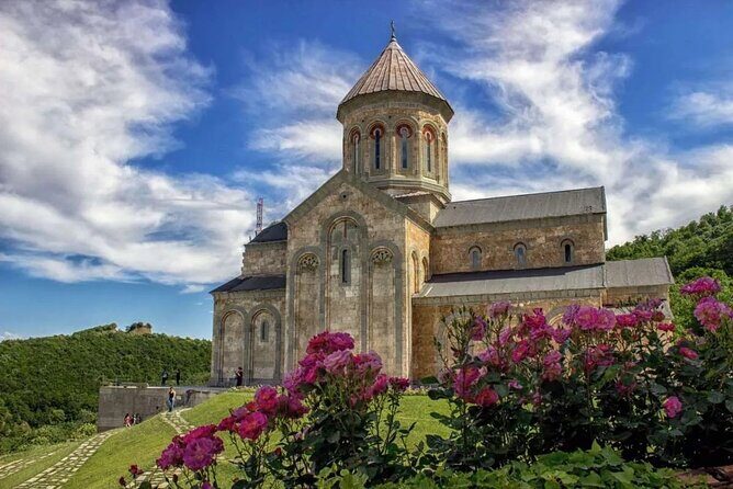 Whole day Wine Tour to Kakheti from Tbilisi - Telavi and Sehnika: Heraclius II Photos, the 945-Year-Old Plane Tree, and Lunch With Wine