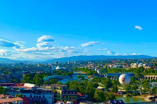 Wine promenade in hospitable Tbilisi - Meet your guide: why Valeri’s style fits a wine promenade